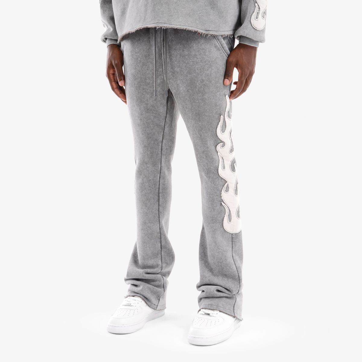 SWEATPANTS